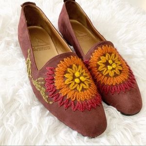 VINTAGE Embroidered Leather Loafer Flats Boho
